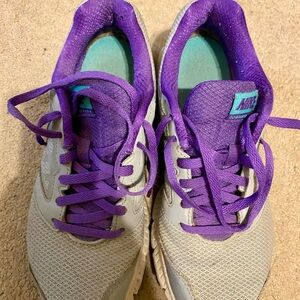 Nike Women's Athletic Shoes in Purple and Gray
